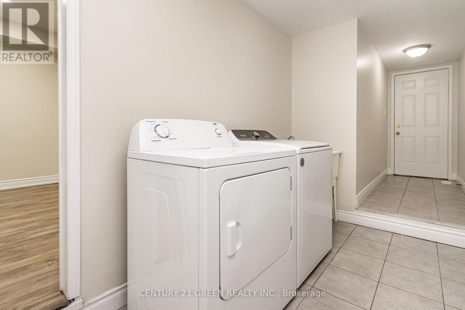 449 Aspendale Crescent, Mississauga, Ontario  L5W 0E7 - Photo 32 - W12879634