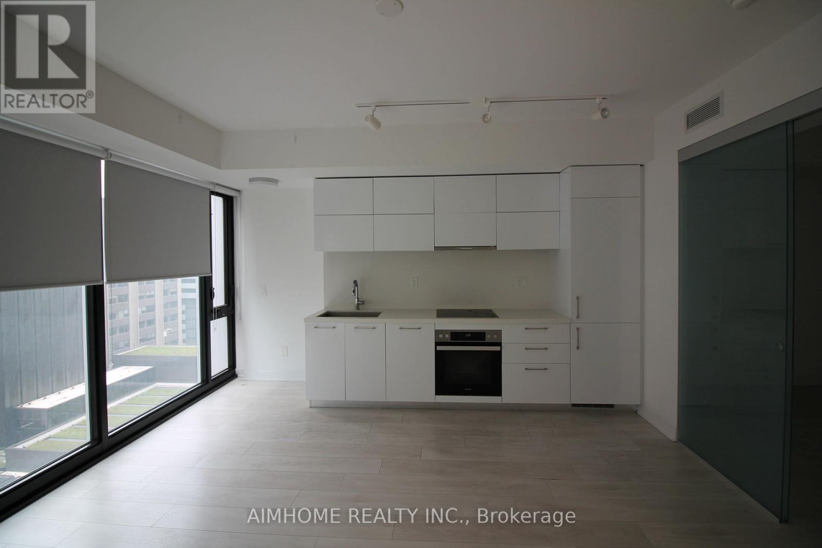 1508 - 188 Cumberland Street, Toronto, Ontario  M5R 0B6 - Photo 3 - C12879862