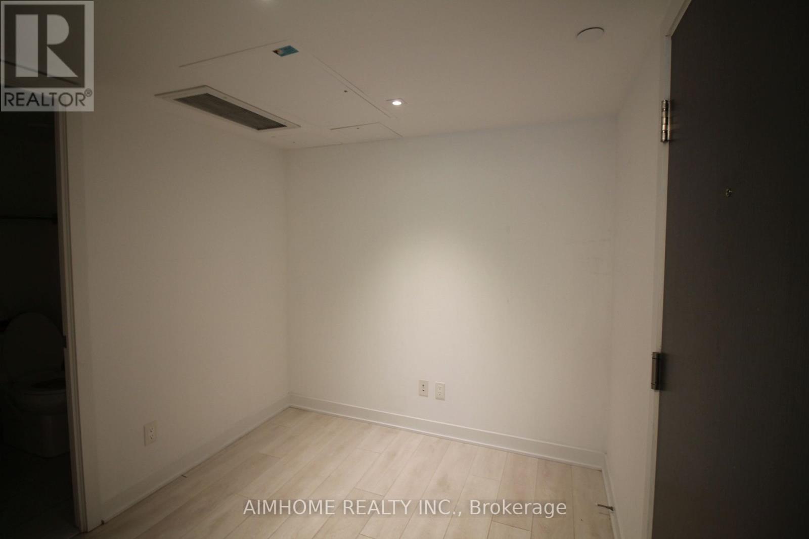 1508 - 188 Cumberland Street, Toronto, Ontario  M5R 0B6 - Photo 9 - C12879862