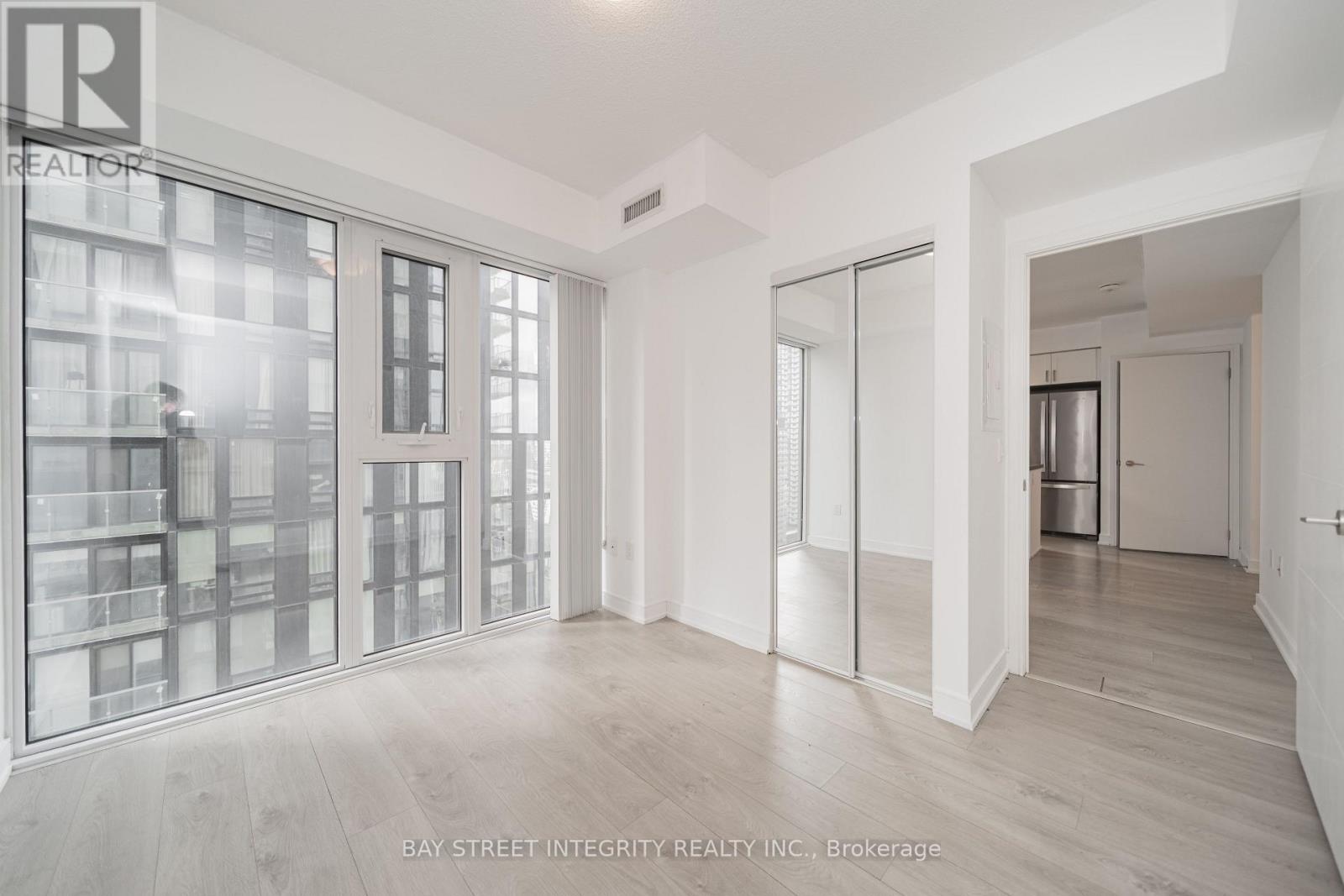 2801 - 50 Wellesley E Street, Toronto, Ontario  M4Y 0C8 - Photo 6 - C12879870