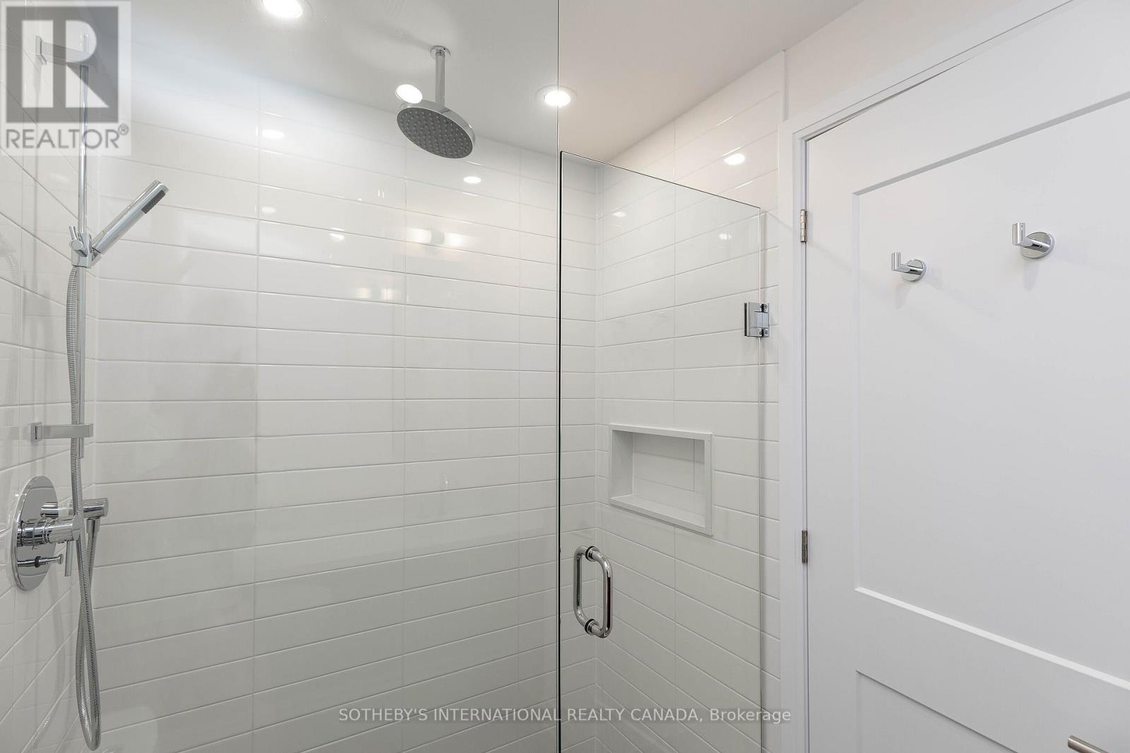 906 - 88 Cumberland Street, Toronto, Ontario  M5R 0C8 - Photo 16 - C12879894