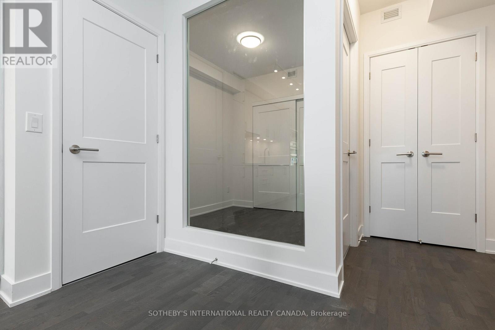 906 - 88 Cumberland Street, Toronto, Ontario  M5R 0C8 - Photo 18 - C12879894