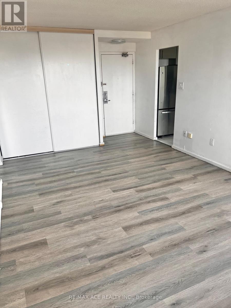 1504 - 725 Don Mills Road N, Toronto, Ontario  M3C 1S6 - Photo 9 - C12879896