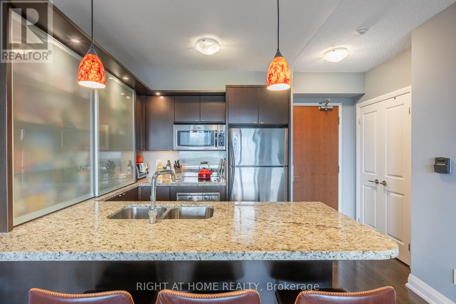 704 - 1430 Yonge Street, Toronto, Ontario  M4T 1Y6 - Photo 10 - C12879900