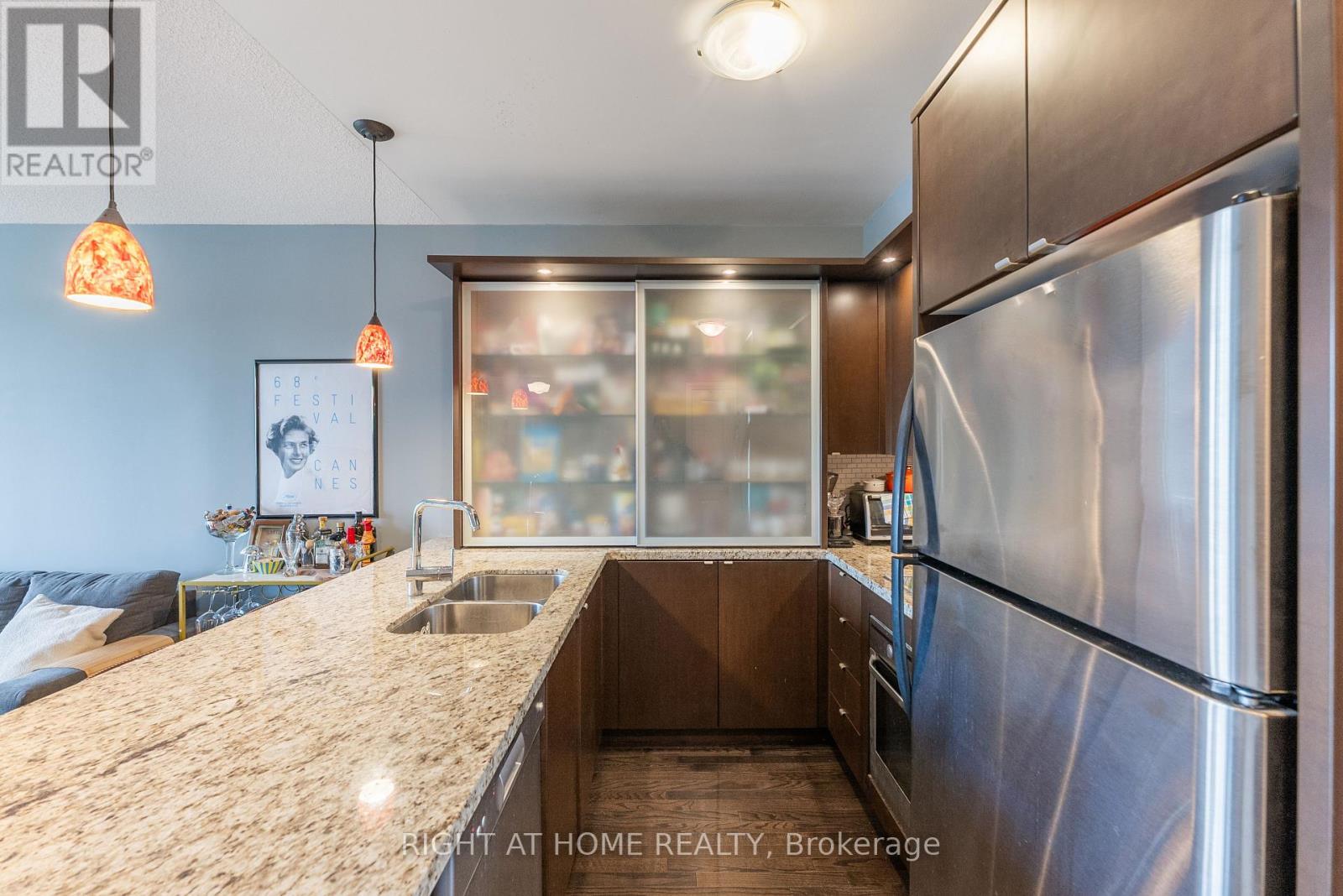 704 - 1430 Yonge Street, Toronto, Ontario  M4T 1Y6 - Photo 11 - C12879900