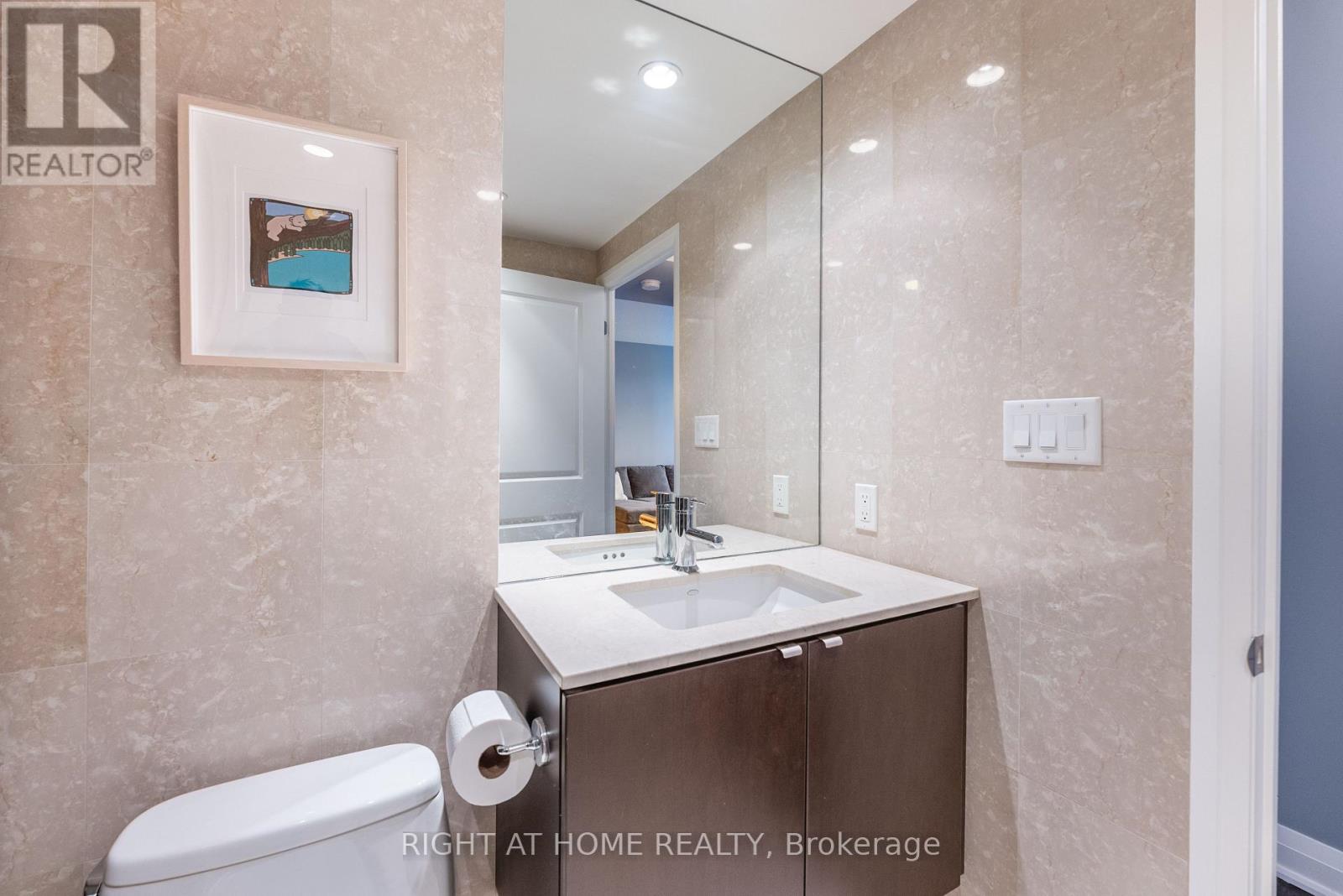 704 - 1430 Yonge Street, Toronto, Ontario  M4T 1Y6 - Photo 29 - C12879900