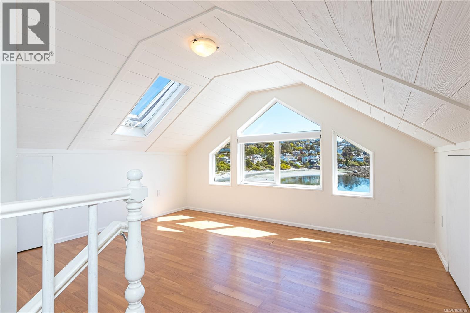 157 Robertson St, Victoria, British Columbia  V8S 3X3 - Photo 27 - 1028787