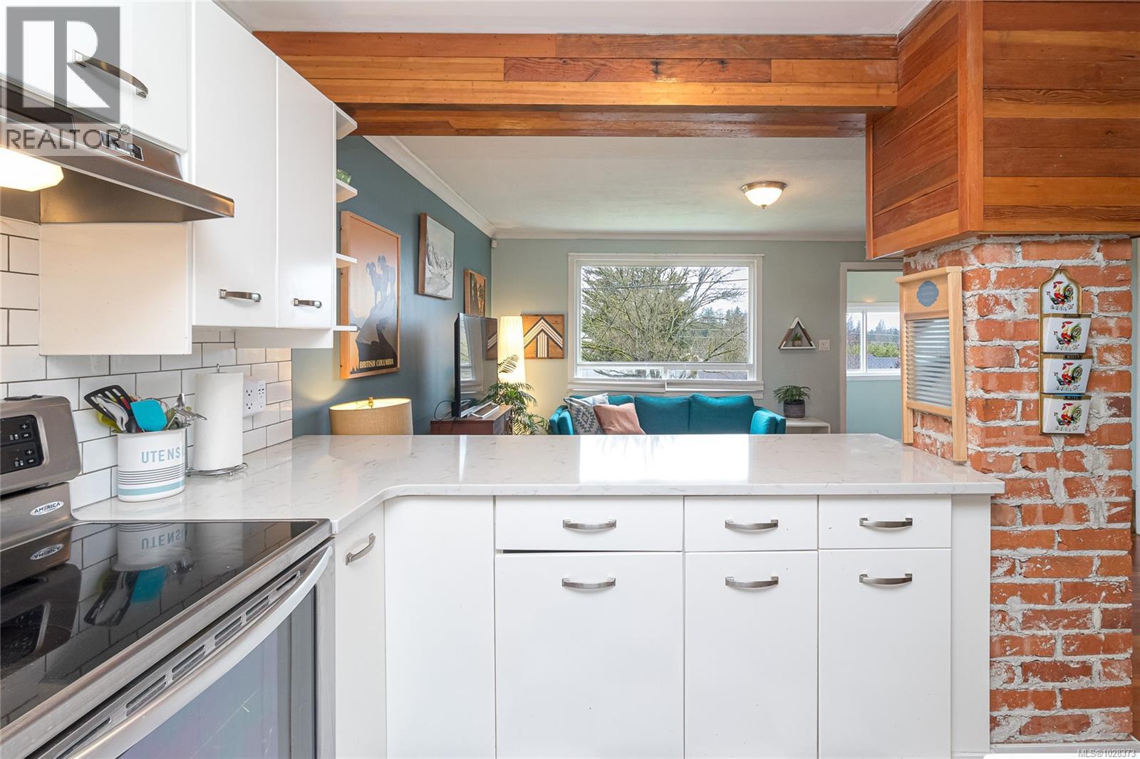 1103 Lockley Rd, Esquimalt, British Columbia  V9A 4S4 - Photo 11 - 1028373