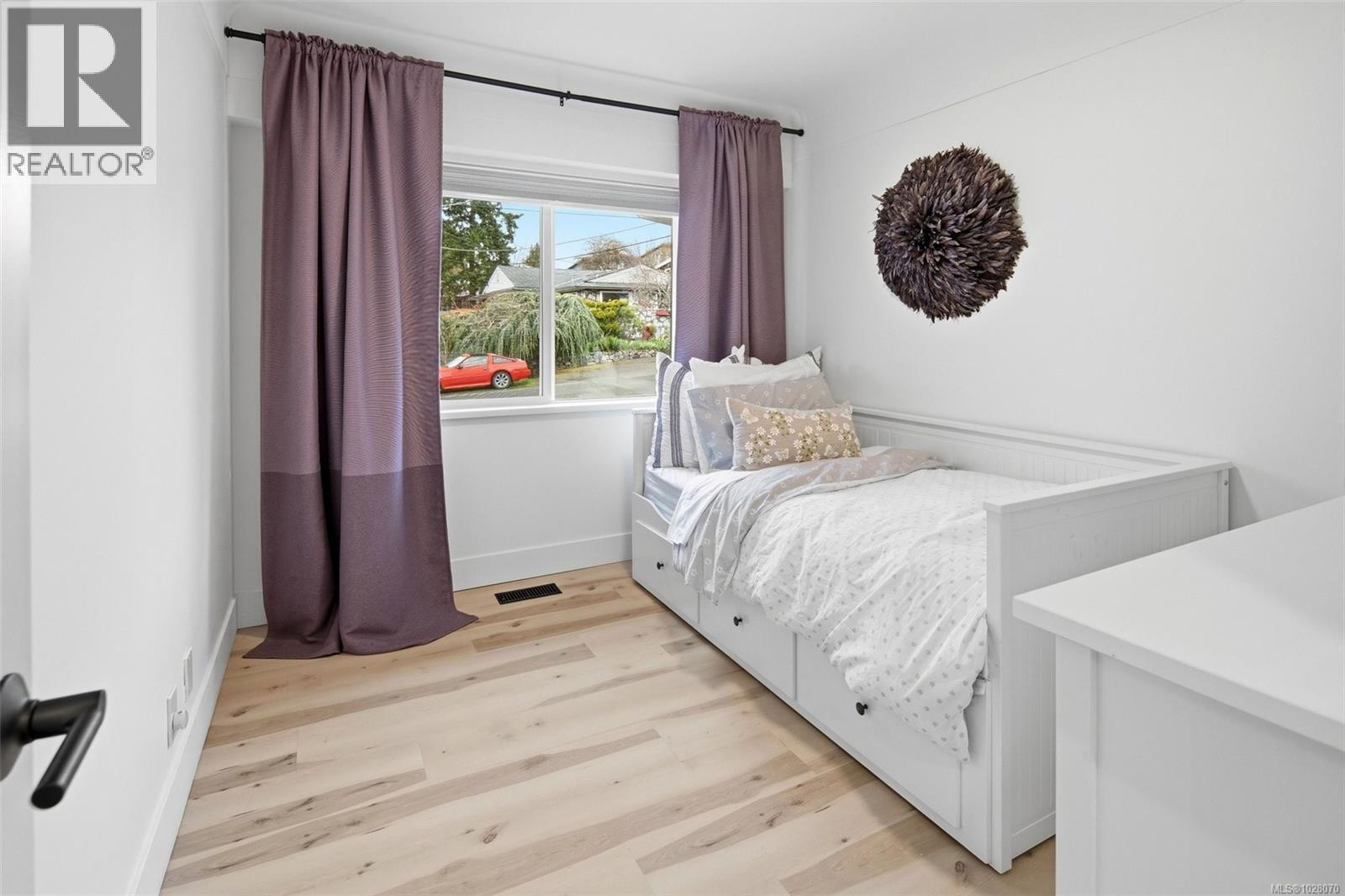 3903 Lauder Rd, Saanich, British Columbia  V8N 4H3 - Photo 14 - 1028070