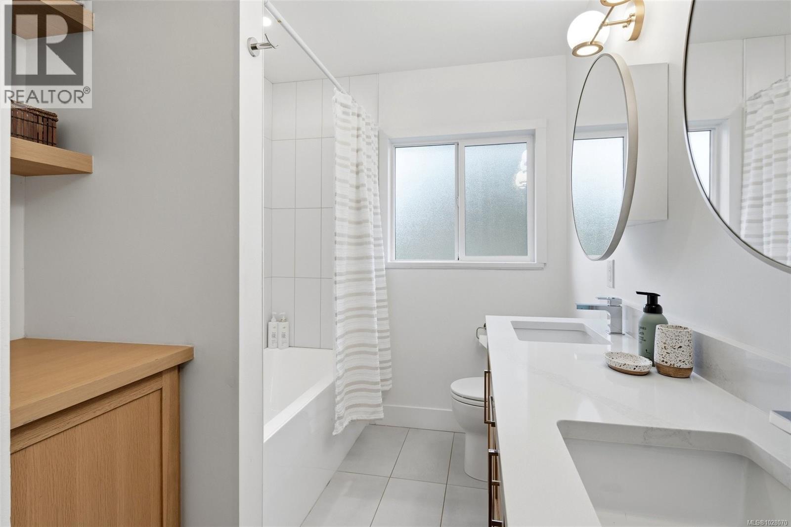 3903 Lauder Rd, Saanich, British Columbia  V8N 4H3 - Photo 18 - 1028070