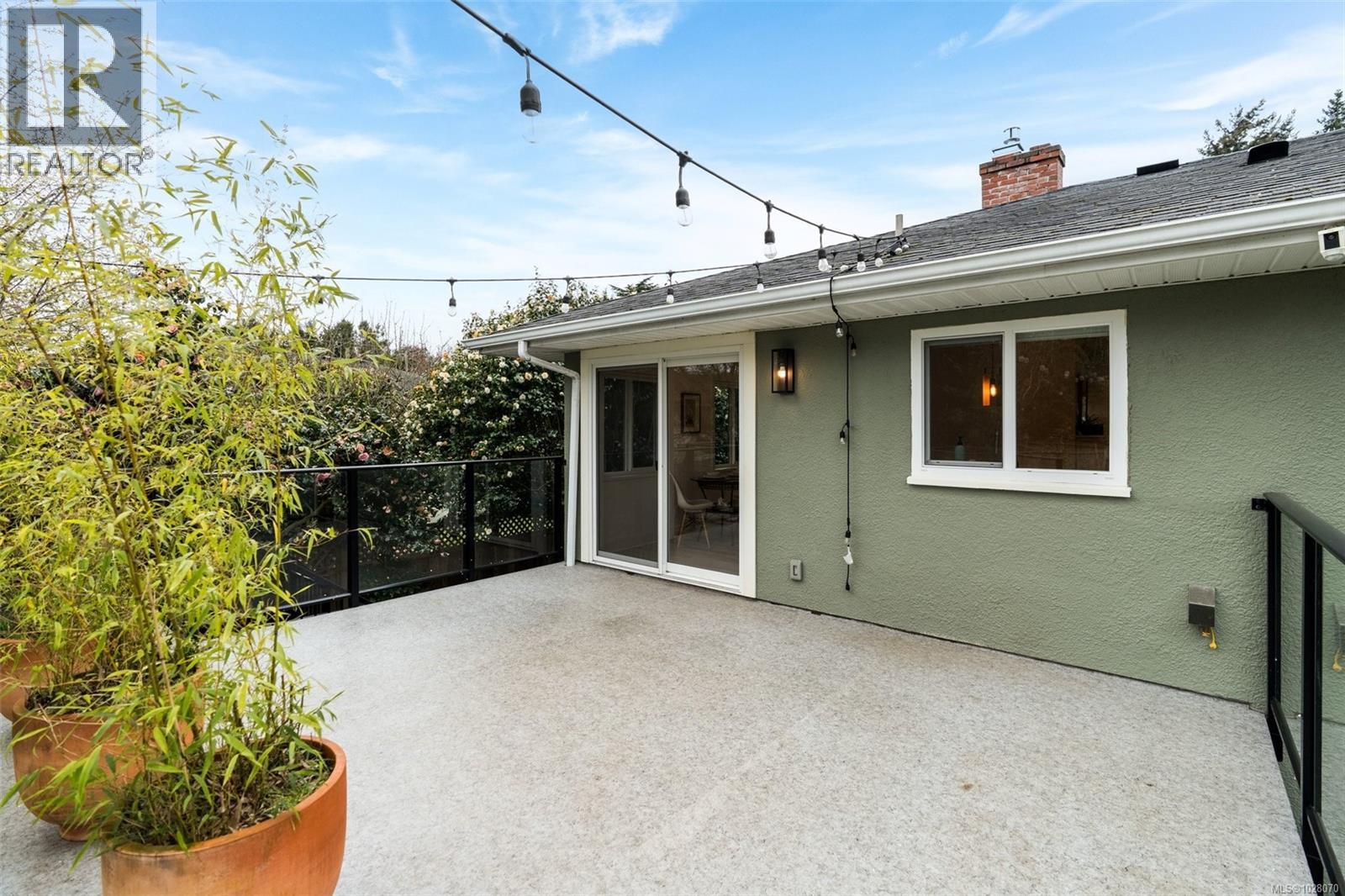 3903 Lauder Rd, Saanich, British Columbia  V8N 4H3 - Photo 28 - 1028070