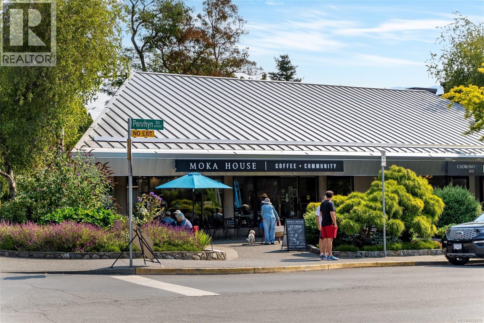 3903 Lauder Rd, Saanich, British Columbia  V8N 4H3 - Photo 40 - 1028070