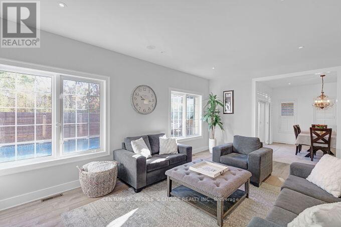 49 Humber Forest Court, Vaughan, Ontario  L4H 1N3 - Photo 14 - N12879842