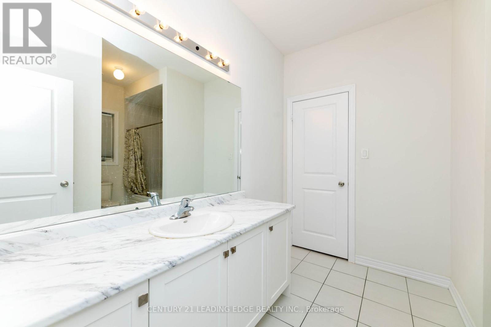 163 Fallharvest Way, Whitchurch-Stouffville, Ontario  L4A 0R8 - Photo 29 - N12879860