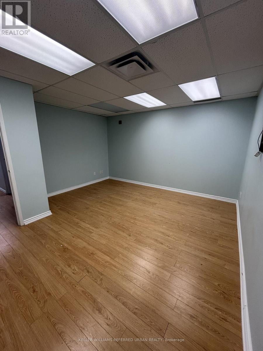 201 - 10132 Yonge Street, Richmond Hill, Ontario  L4C 1T6 - Photo 10 - N12879880