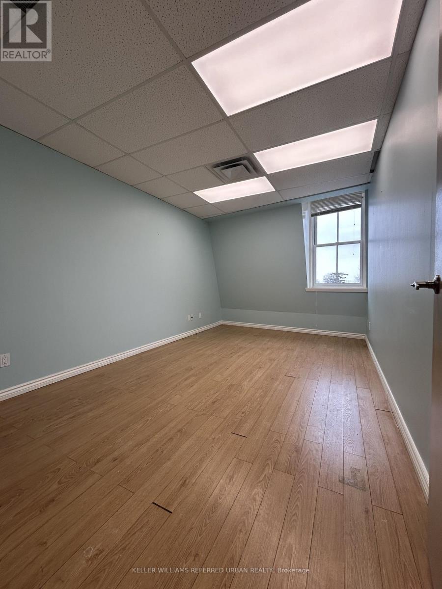 201 - 10132 Yonge Street, Richmond Hill, Ontario  L4C 1T6 - Photo 15 - N12879880