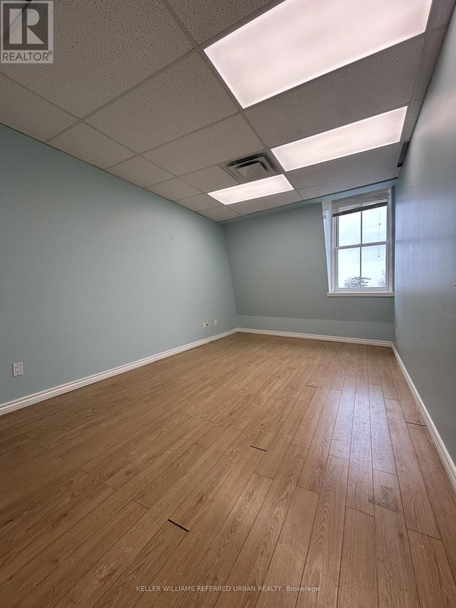 201 - 10132 Yonge Street, Richmond Hill, Ontario  L4C 1T6 - Photo 16 - N12879880