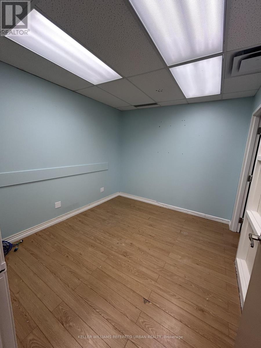 201 - 10132 Yonge Street, Richmond Hill, Ontario  L4C 1T6 - Photo 5 - N12879880