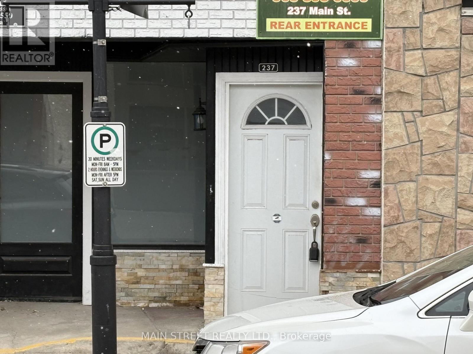 1 - 237 MAIN STREET S, Newmarket, Ontario