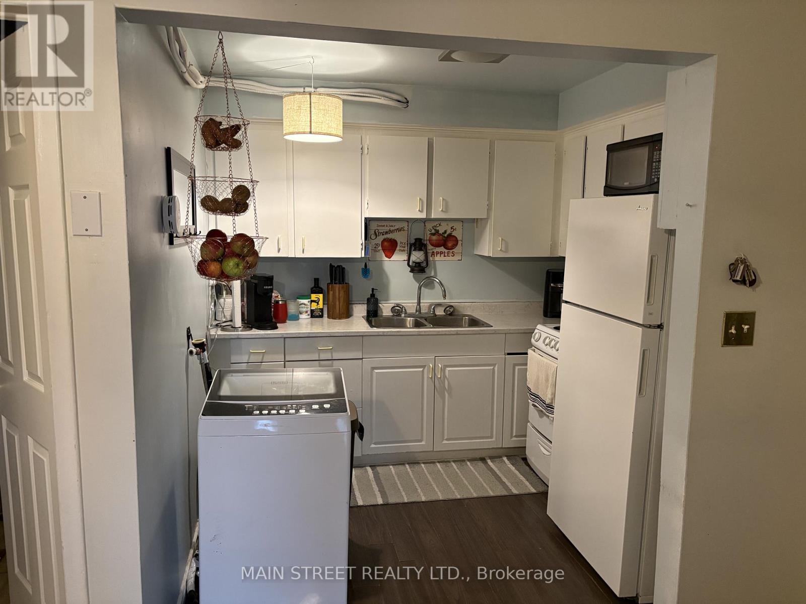 1 - 237 Main Street S, Newmarket, Ontario  L3Y 3Z4 - Photo 6 - N12879910