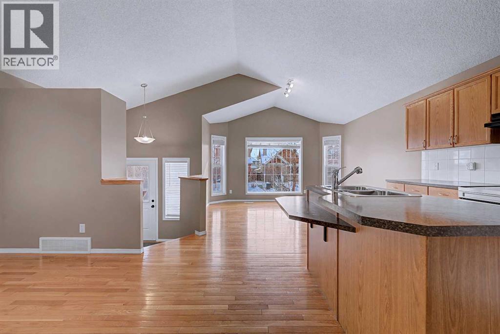 522 Evermeadow Road Sw, Calgary, Alberta  T2Y 4W9 - Photo 10 - A2292533