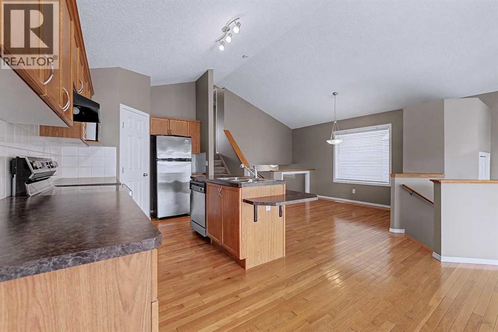 522 Evermeadow Road Sw, Calgary, Alberta  T2Y 4W9 - Photo 6 - A2292533