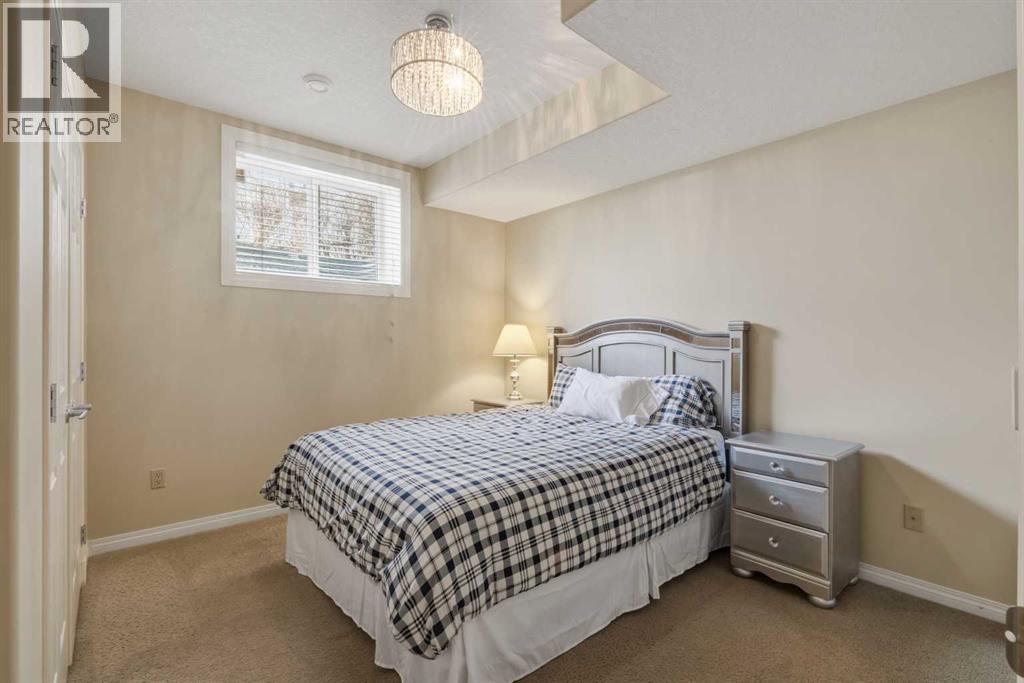 71 Elgin Estates Hill Se, Calgary, Alberta  T2Z 4R1 - Photo 37 - A2292729