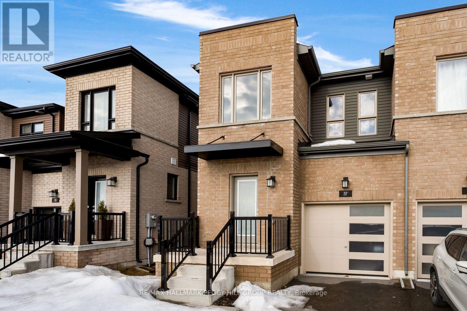 37 Turnberry Lane, Barrie (Painswick South), Ontario  L9J 0M8 - Photo 2 - S12879946