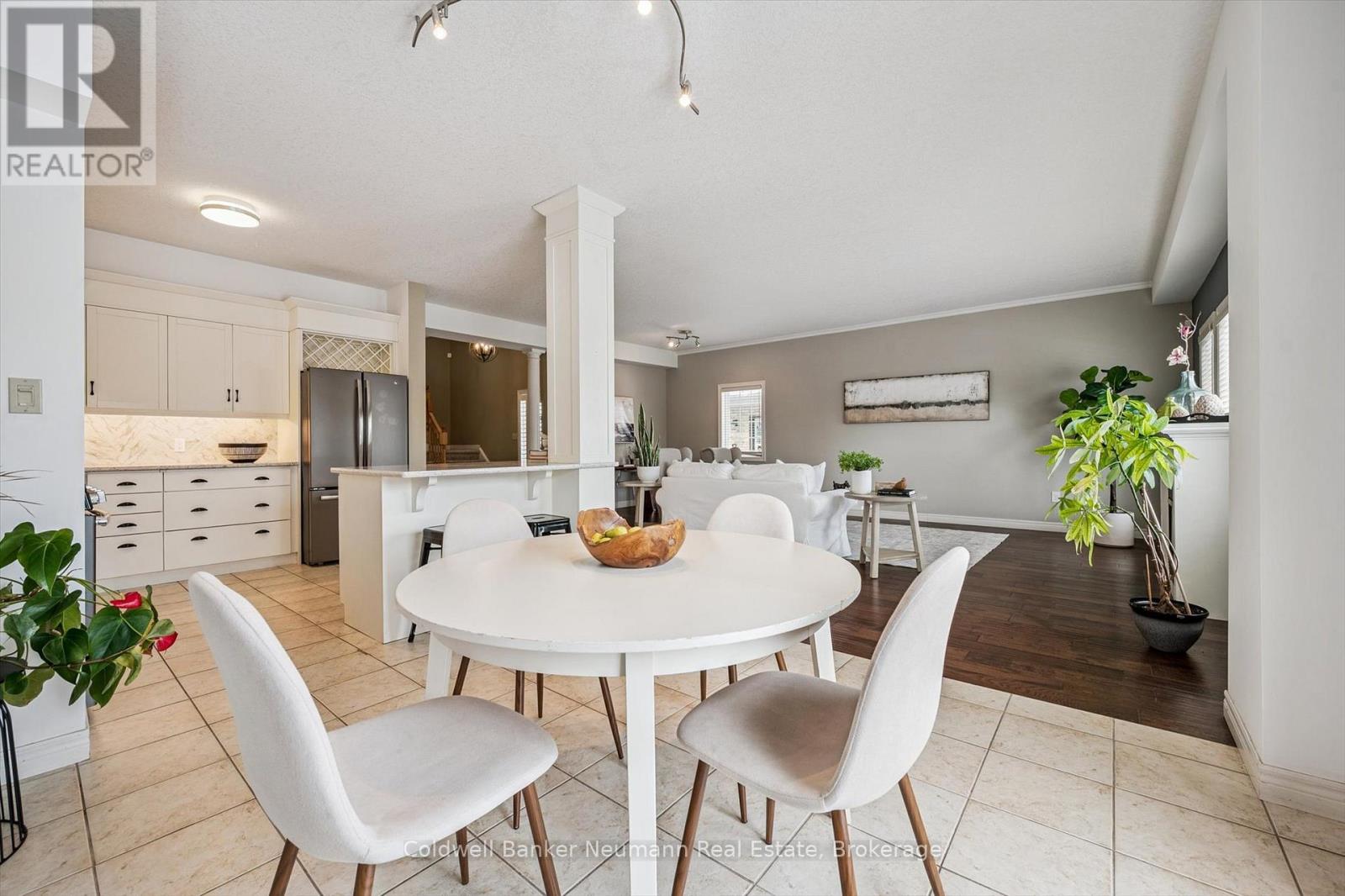 23 Spencer Crescent, Guelph (Pineridge/westminster Woods), Ontario  N1L 1M2 - Photo 10 - X12865104