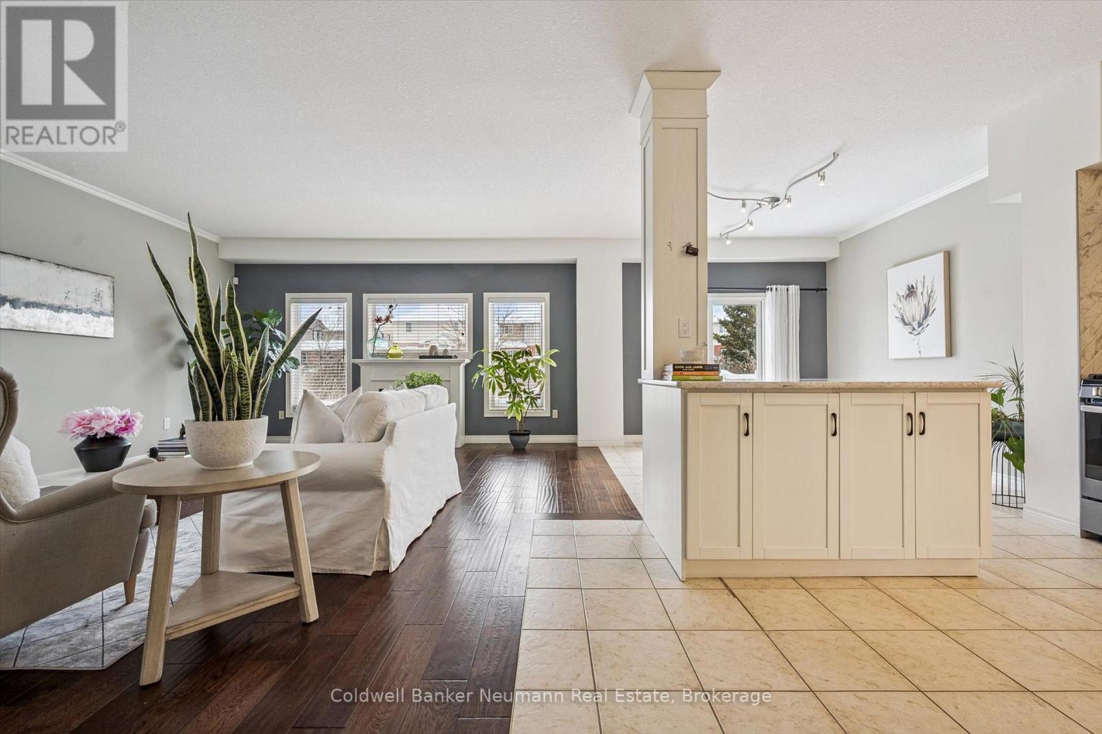 23 Spencer Crescent, Guelph (Pineridge/westminster Woods), Ontario  N1L 1M2 - Photo 6 - X12865104