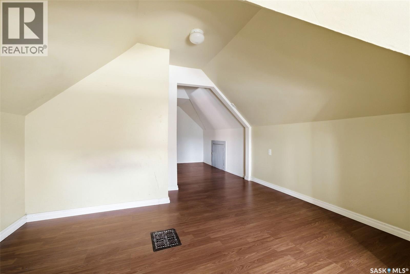 1905 Toronto Street, Regina, Saskatchewan  S4P 1M9 - Photo 19 - SK030332