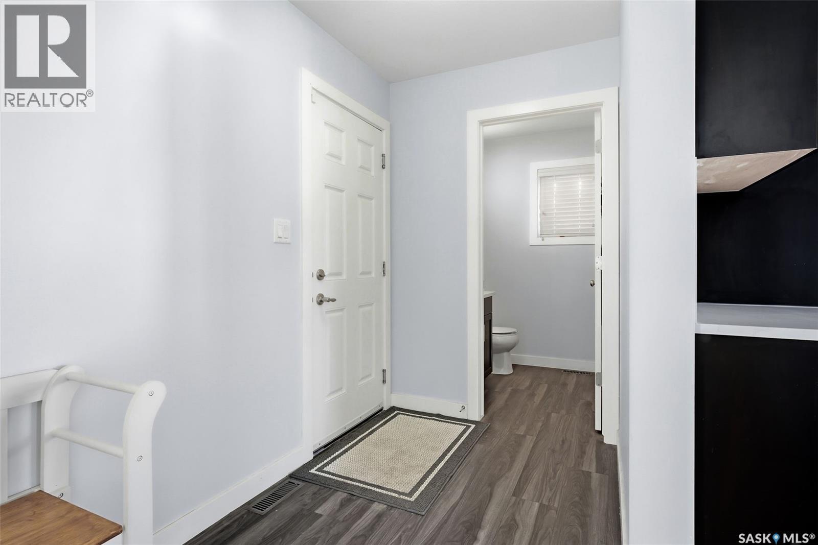 8804 Kestral Drive, Regina, Saskatchewan  S4Y 0C2 - Photo 13 - SK030174