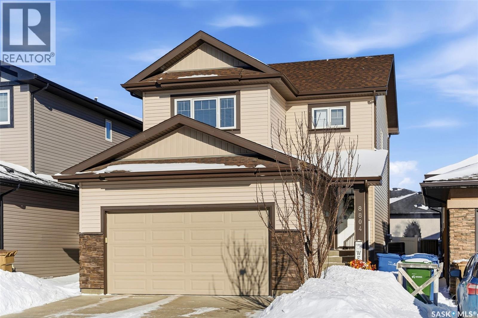 8804 Kestral Drive, Regina, Saskatchewan  S4Y 0C2 - Photo 2 - SK030174