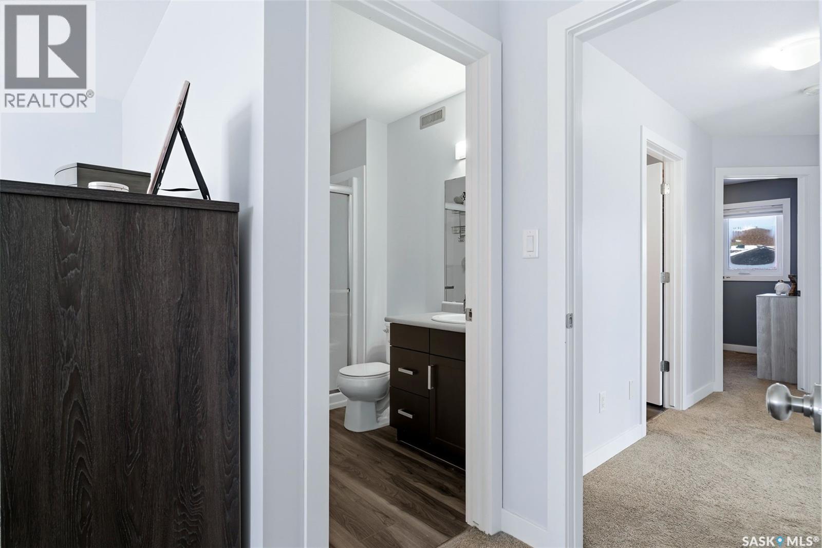 8804 Kestral Drive, Regina, Saskatchewan  S4Y 0C2 - Photo 20 - SK030174