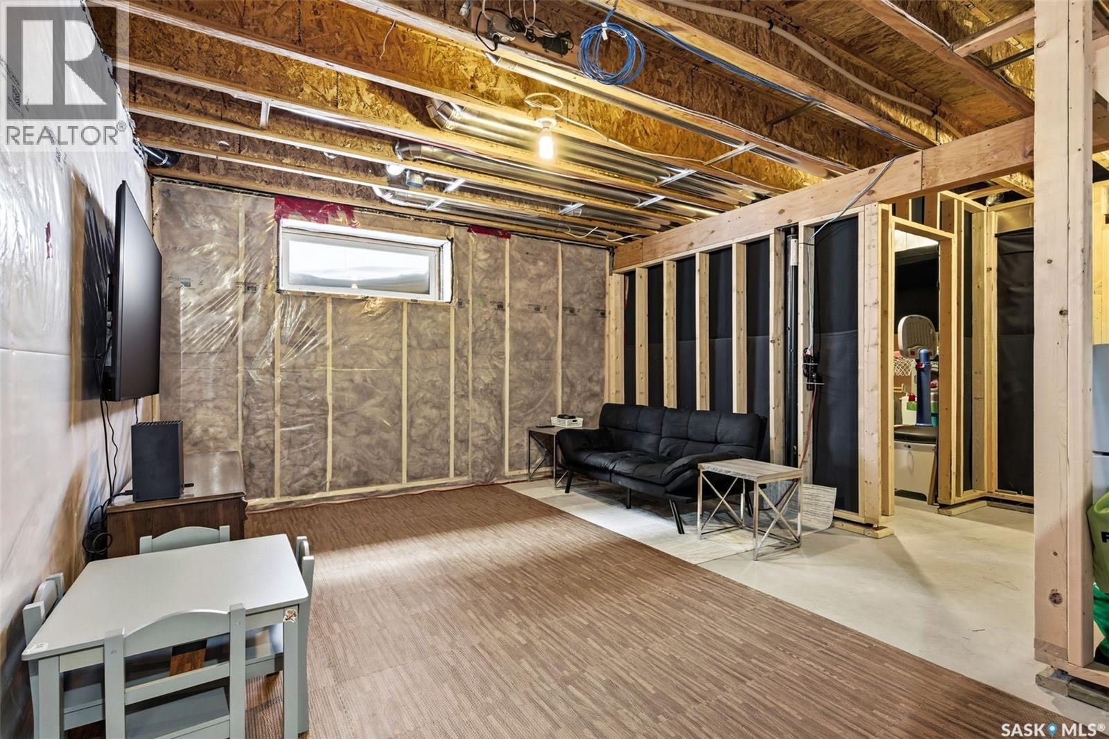 8804 Kestral Drive, Regina, Saskatchewan  S4Y 0C2 - Photo 29 - SK030174