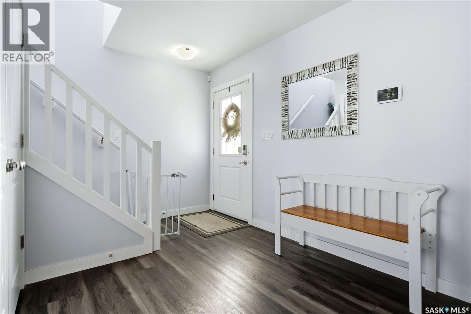 8804 Kestral Drive, Regina, Saskatchewan  S4Y 0C2 - Photo 3 - SK030174