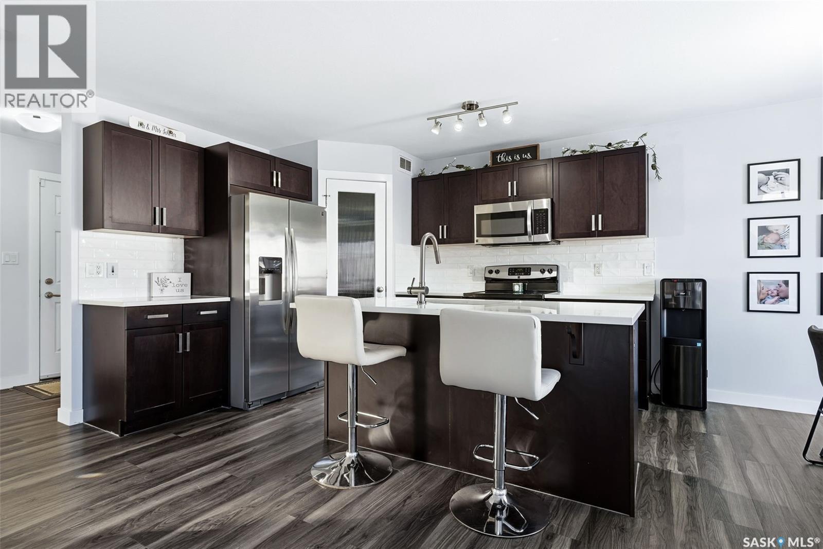 8804 Kestral Drive, Regina, Saskatchewan  S4Y 0C2 - Photo 8 - SK030174