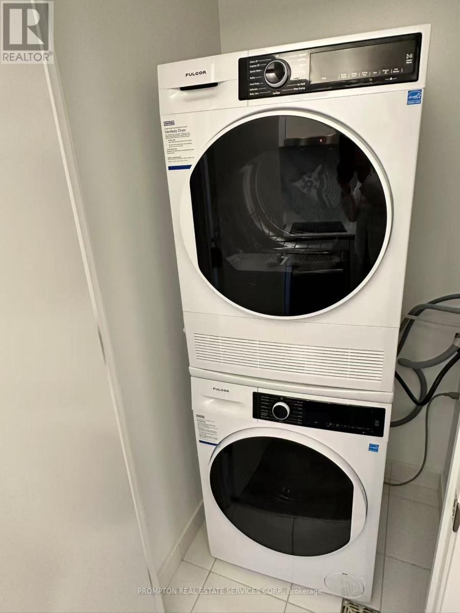 2902 - 180 Front Street E, Toronto (Moss Park), Ontario  M5A 0A9 - Photo 12 - C12877082