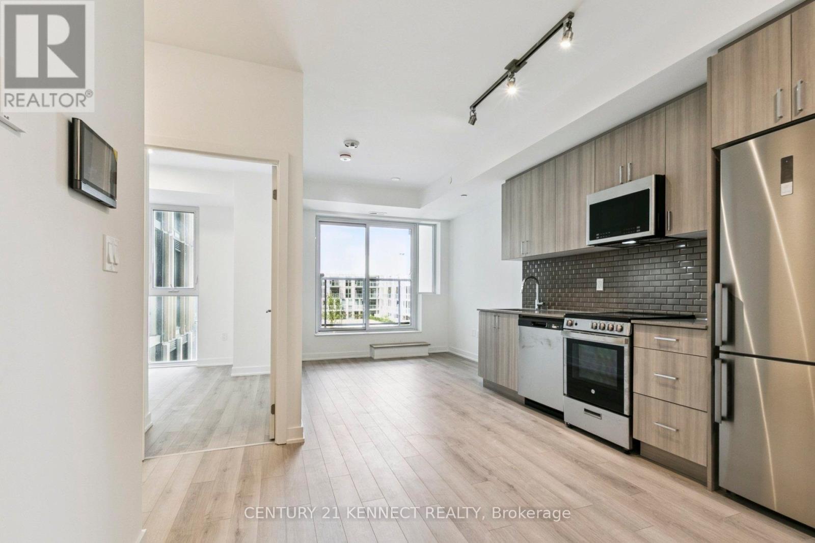 301 - 1005 Dundas Street, Oakville (Jm Joshua Meadows), Ontario  L6H 8C7 - Photo 17 - W12879814