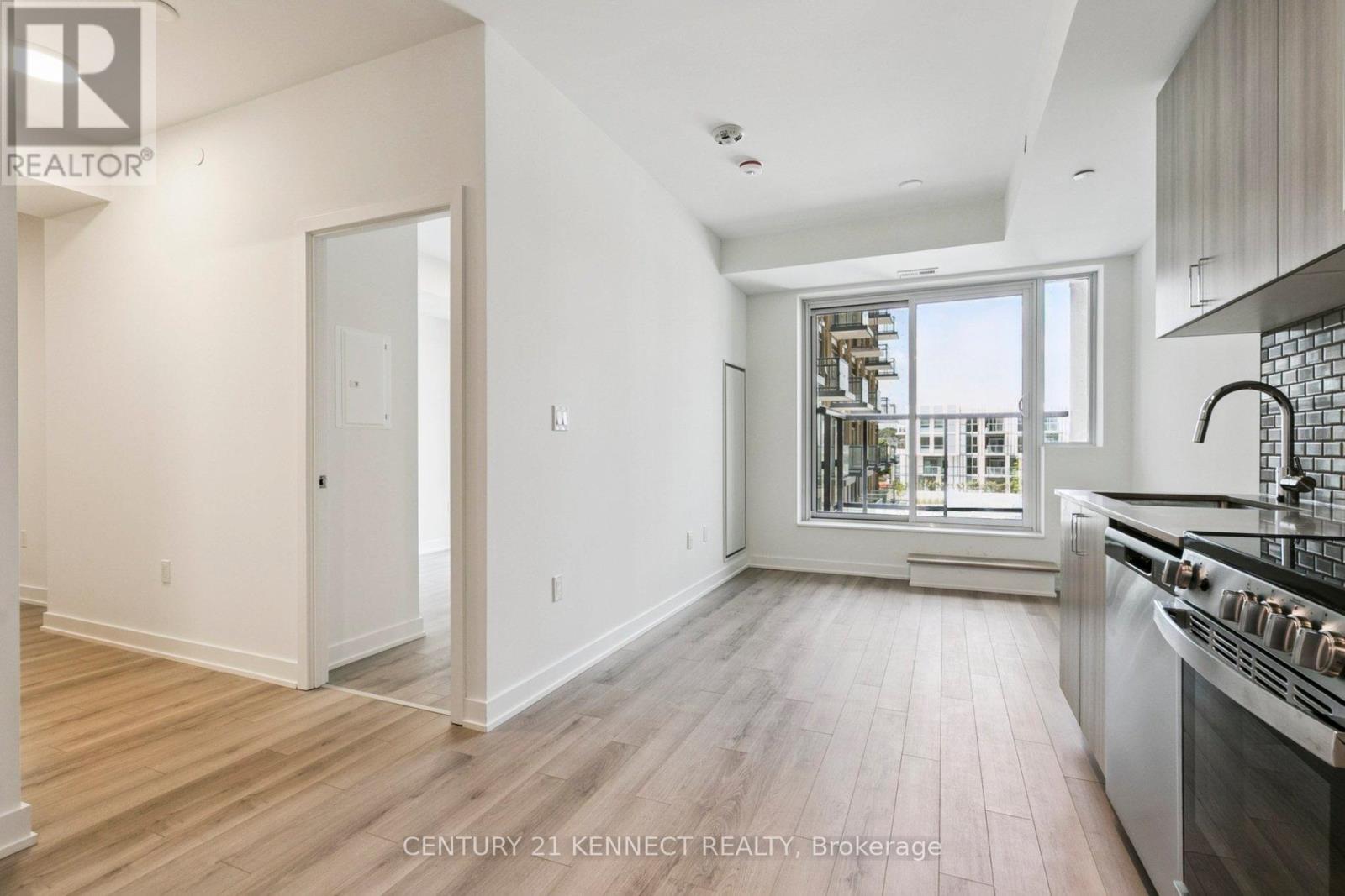 301 - 1005 Dundas Street, Oakville (Jm Joshua Meadows), Ontario  L6H 8C7 - Photo 6 - W12879814