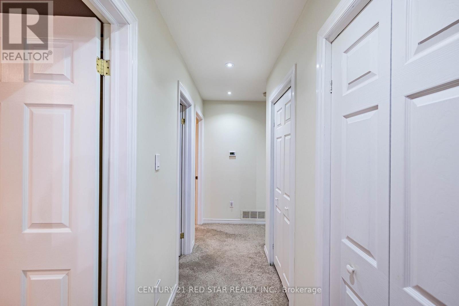 25 Devonshire Drive, Brampton (Southgate), Ontario  L6T 3G5 - Photo 18 - W12879824