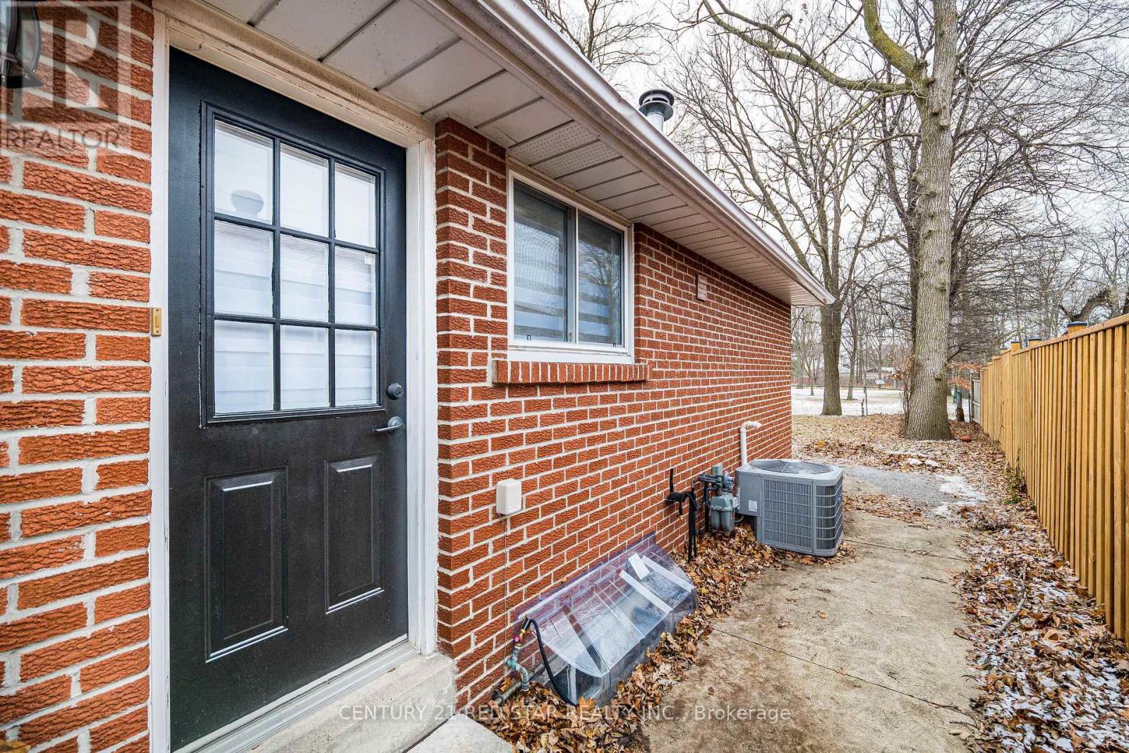 25 Devonshire Drive, Brampton (Southgate), Ontario  L6T 3G5 - Photo 36 - W12879824