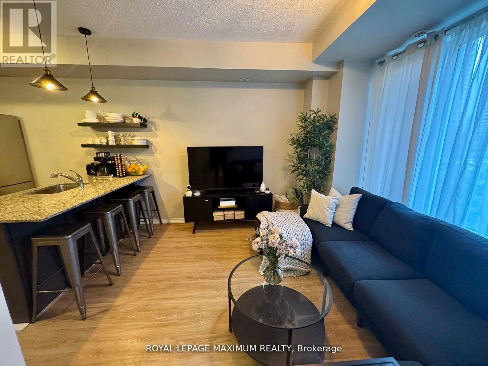 92 - 30 Fieldway Road, Toronto (Islington-City Centre West), Ontario  M8Z 0E3 - Photo 9 - W12879846