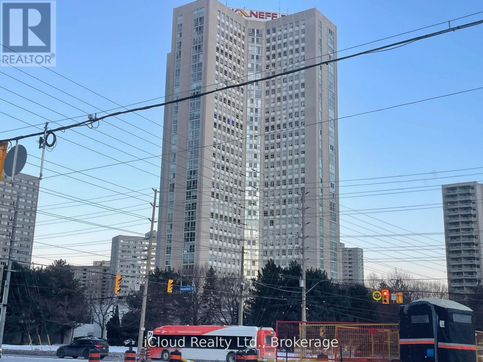 3208 - 3650 Kaneff Crescent, Mississauga (Mississauga Valleys), Ontario  L5A 4A1 - Photo 3 - W12879852