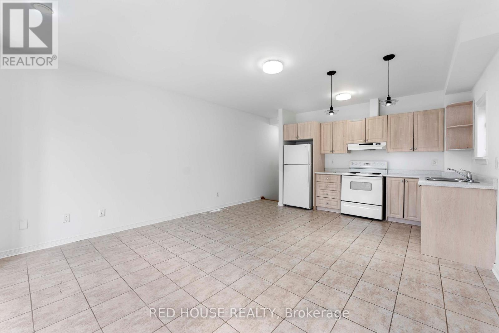 1 - 67 Florence Crescent, Toronto (Rockcliffe-Smythe), Ontario  M6N 4E8 - Photo 4 - W12879878