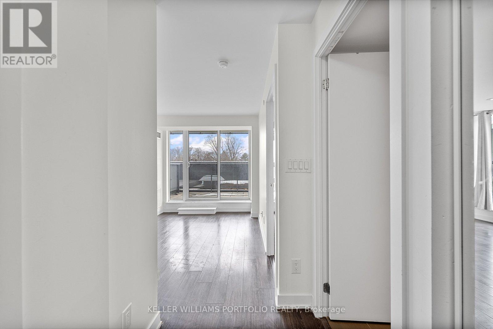 322 - 160 Flemington Road, Toronto (Yorkdale-Glen Park), Ontario  M6A 0A9 - Photo 2 - W12879936