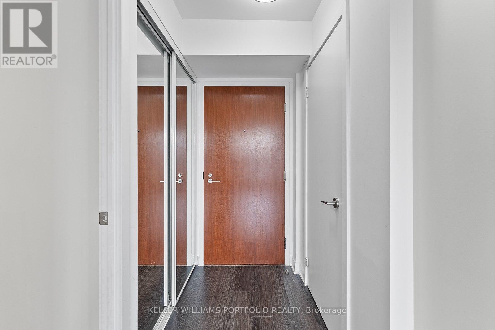 322 - 160 Flemington Road, Toronto (Yorkdale-Glen Park), Ontario  M6A 0A9 - Photo 3 - W12879936