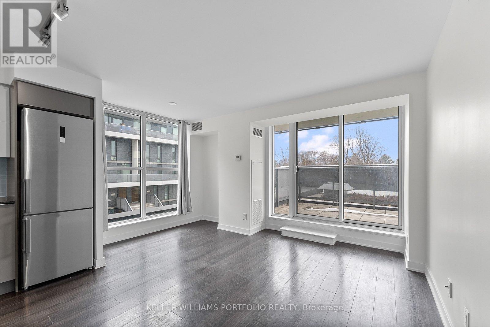 322 - 160 Flemington Road, Toronto (Yorkdale-Glen Park), Ontario  M6A 0A9 - Photo 4 - W12879936