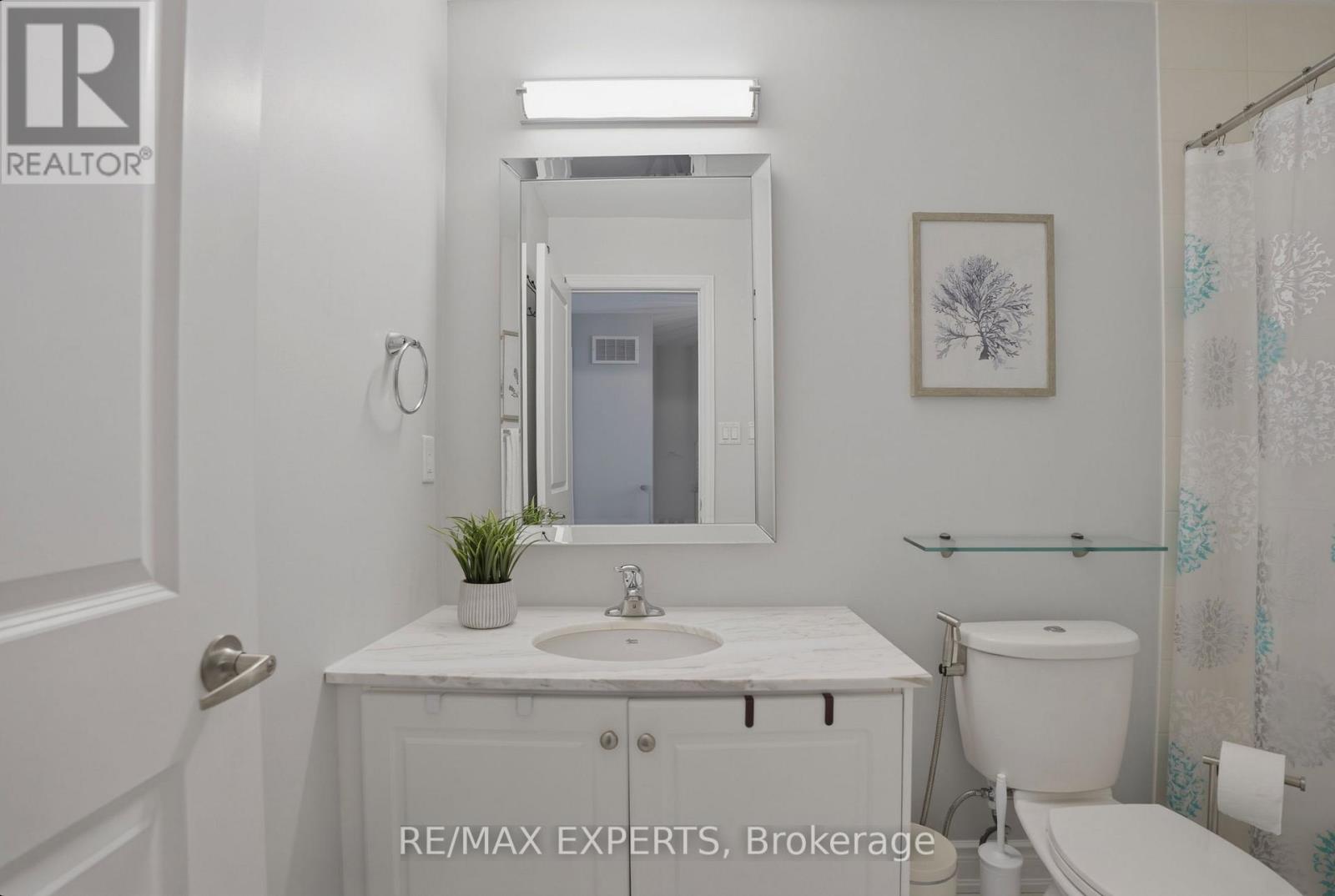 10 Augustus Terrace, Toronto, Ontario  M8Z 0E4 - Photo 24 - W12879332