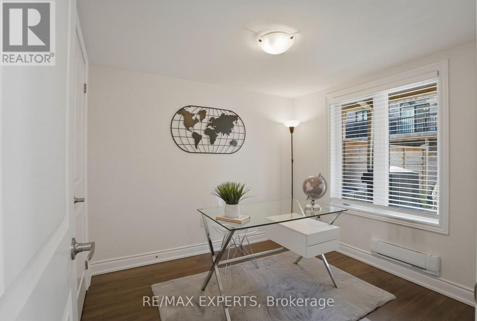 10 Augustus Terrace, Toronto, Ontario  M8Z 0E4 - Photo 25 - W12879332